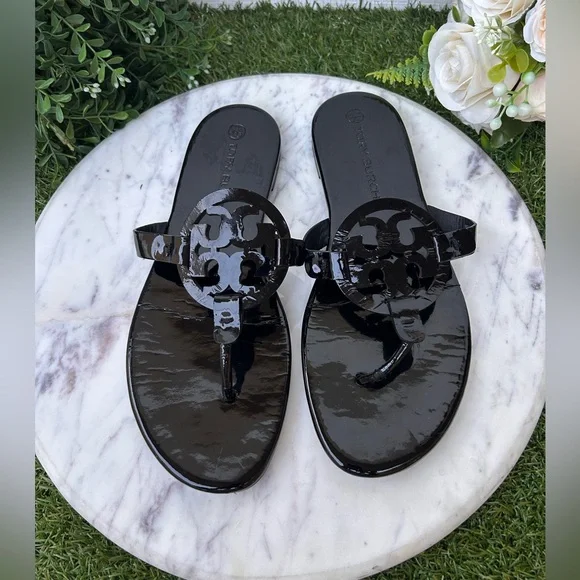 Tory Burch Miller Black soft sandal patent leather Size 8 gently used - Picture 10 of 16